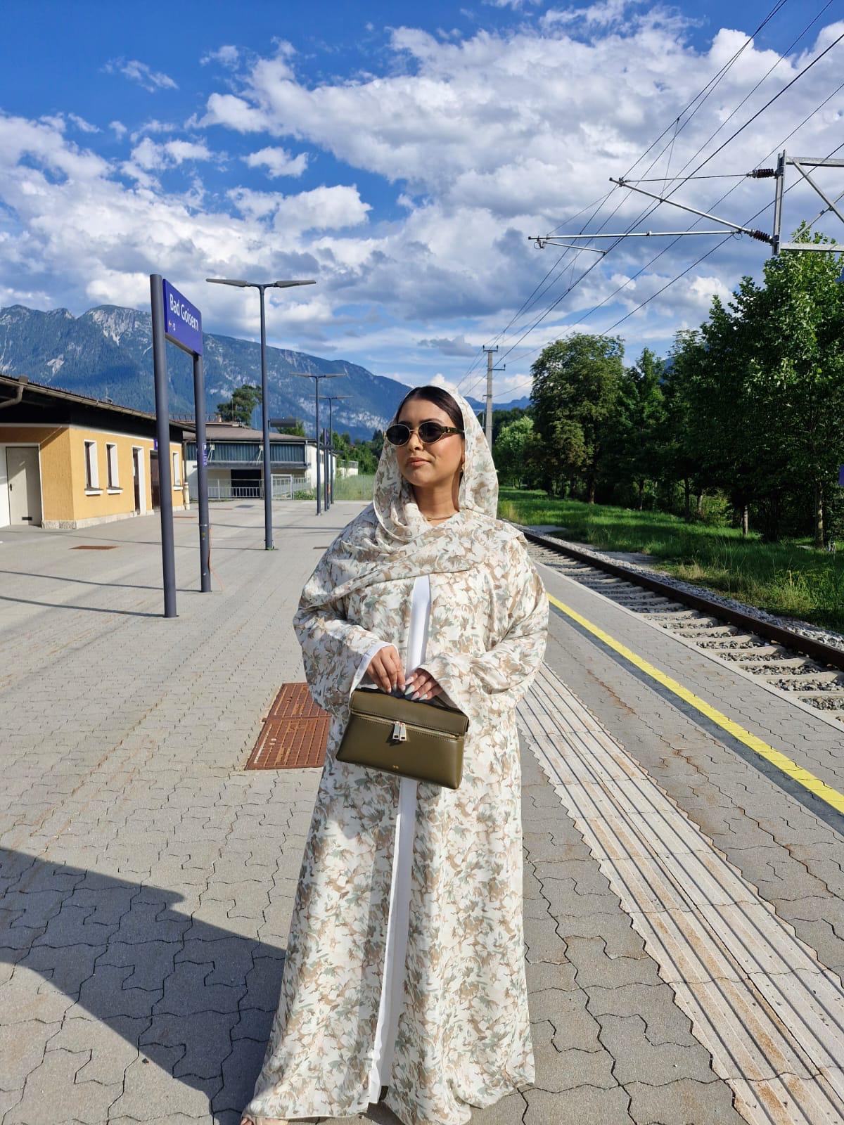 NAZIFA ABAYA - The ABAYA