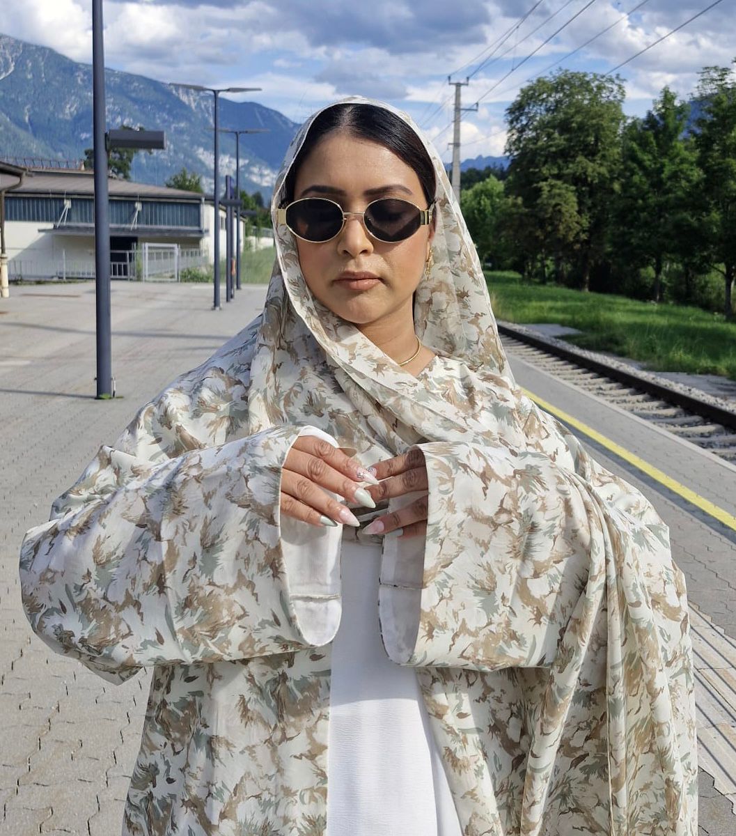 NAZIFA ABAYA - The ABAYA