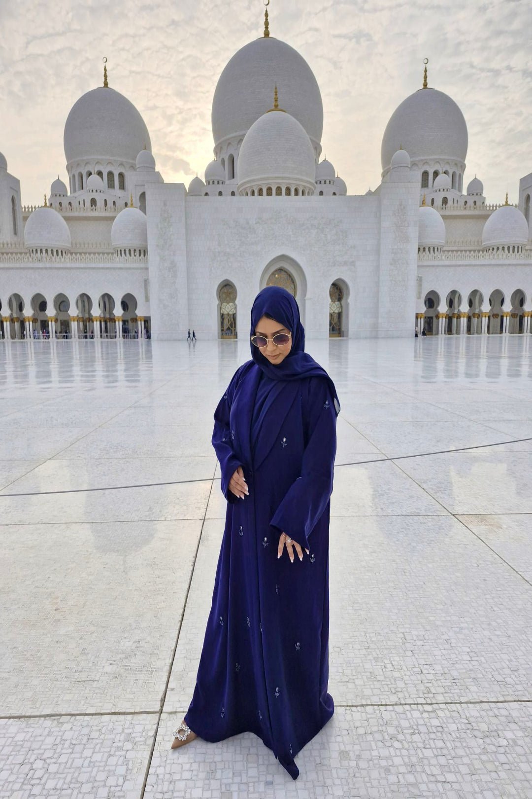 YALINA NAVY ABAYA - The ABAYA