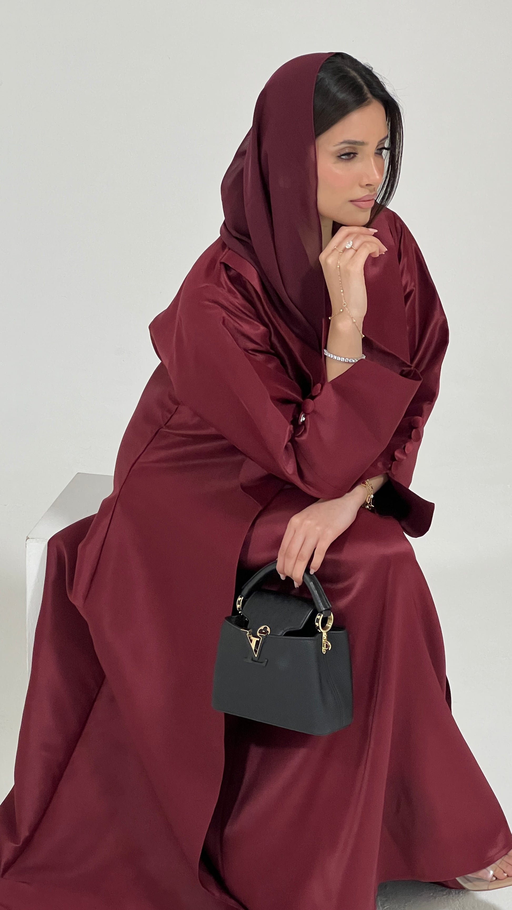 SANAYA ABAYA - The ABAYA